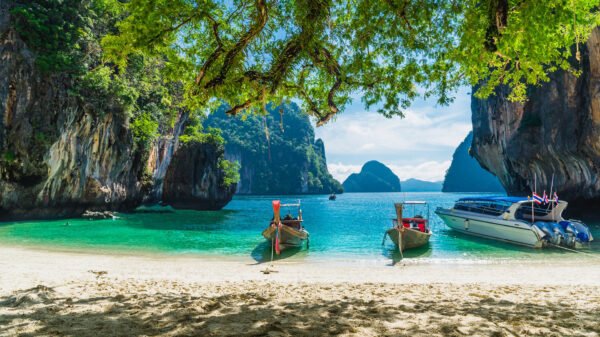 Andaman Tour Deluxe Package: Rs. 48,000/- Per Couple
